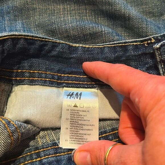 H&M Blue Jean Shorts Cuffed Hem Size 6 - Picture 5 of 7